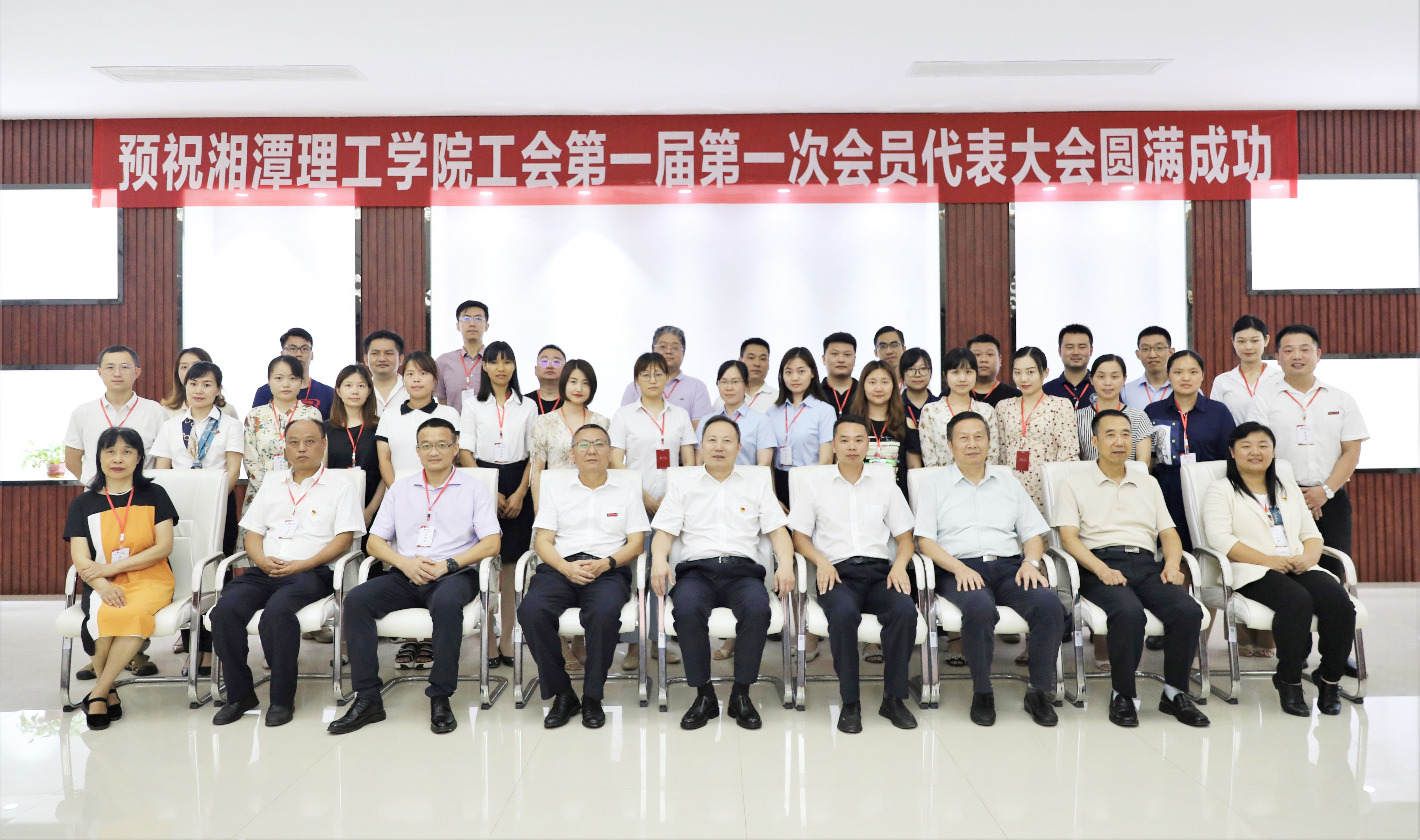 4bc1e6aaf9fc2e80b82a1fe6ee6b9fb5.jpg