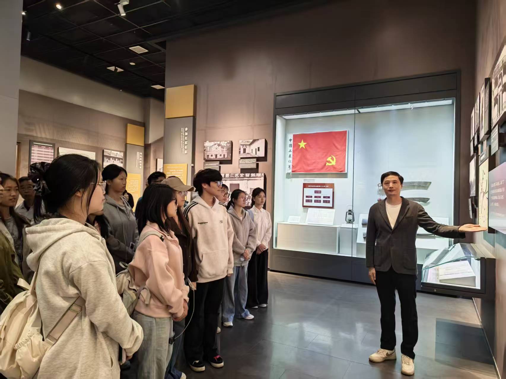 微信图片_20261021125901_392_56.jpg 微信图片_20261021125901_392_56.jpg